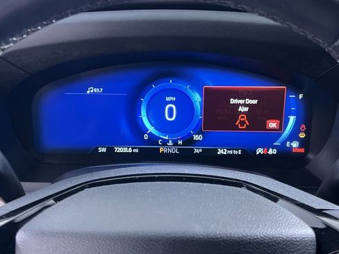 Used 2022 Ford Explorer Platinum w/ Equipment Group 601A image 17