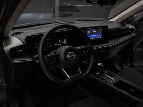 Used 2025 Nissan Kicks S image 26