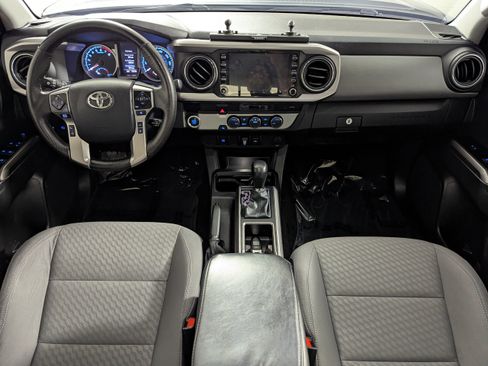 Used 2023 Toyota Tacoma SR5 RWD image 10