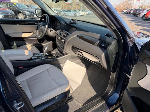 Used 2011 BMW X3 xDrive28i image 17