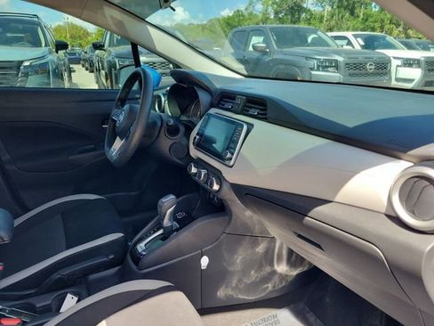 Used 2021 Nissan Versa SV FWD image 32