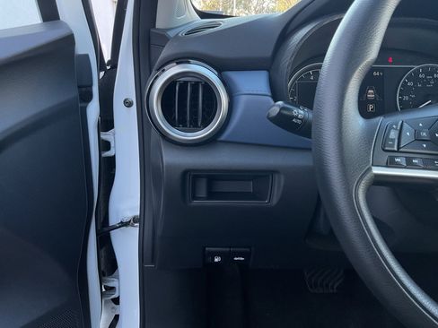 Used 2025 Nissan Versa SV image 23