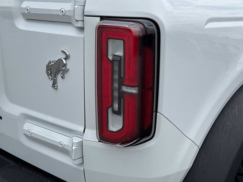 Used 2025 Ford Bronco Badlands AWD/4WD image 12