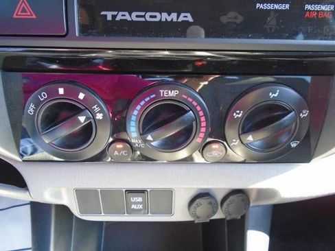 Used 2015 Toyota Tacoma 4x4 Double Cab w/ TRD Sport Package image 11