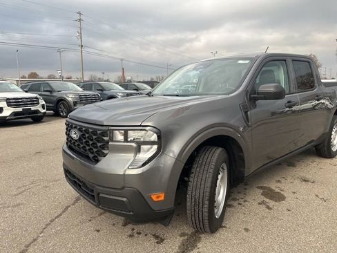 New 2025 Ford Maverick XL w/ Equipment Group 101A AWD/4WD image 27