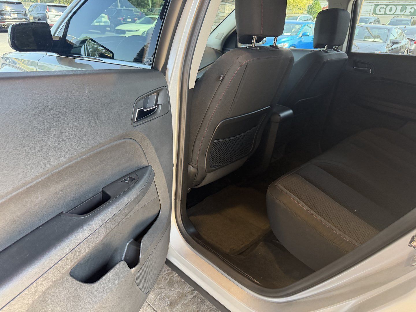 Used 2015 GMC Terrain SLE FWD image 27