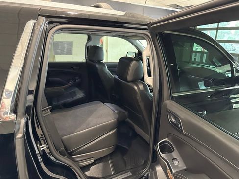 Used 2020 Chevrolet Tahoe Premier AWD/4WD image 14