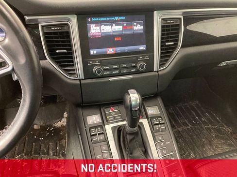 Used 2018 Porsche Macan image 2
