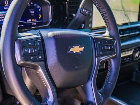 Used 2025 Chevrolet Silverado 2500 High Country w/ High Country Premium Package image 32