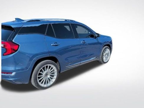 Used 2024 GMC Terrain Denali w/ Denali Premium Package image 7