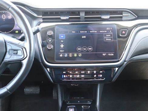 Used 2023 Chevrolet Bolt EUV LT w/ Convenience Package FWD image 15