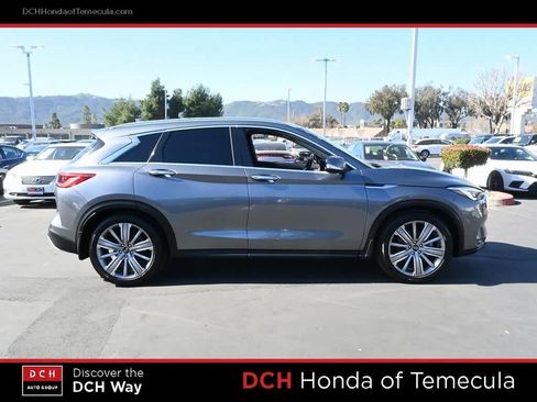 Used 2021 INFINITI QX50 Sensory image 5