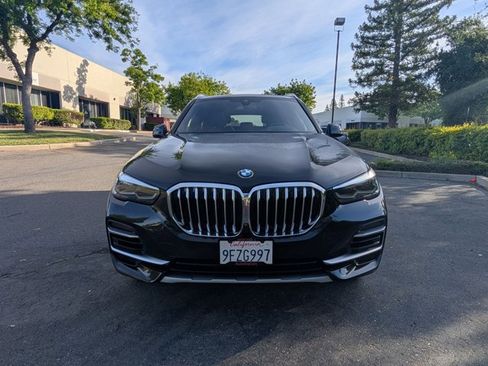 Certified 2023 BMW X5 xDrive40i w/ Premium Package image 2