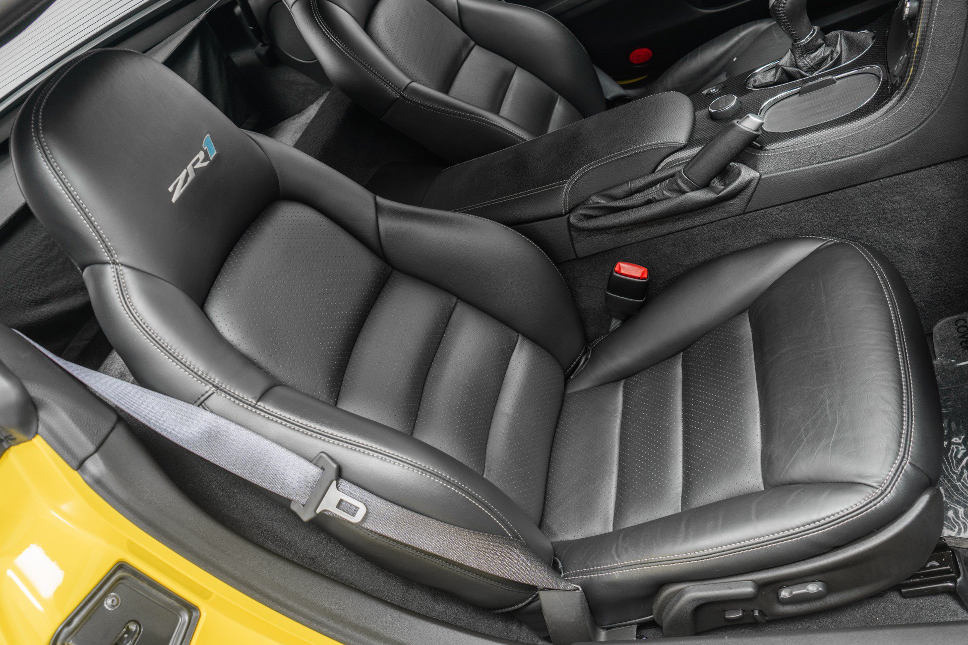 Used 2010 Chevrolet Corvette ZR1 w/ Preferred Equipment Group RWD image 27