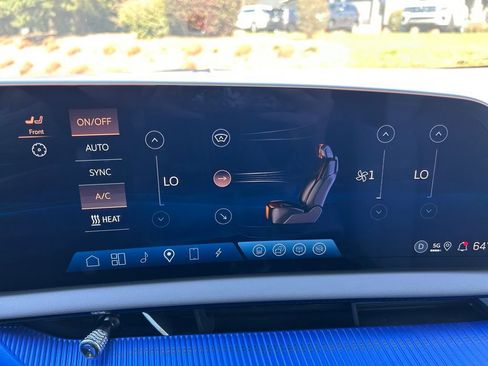 Used 2025 Cadillac Optiq Luxury 1 AWD/4WD image 30