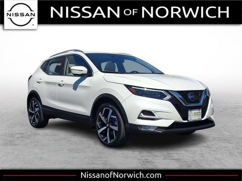 Certified 2022 Nissan Rogue Sport SL w/ Premium Package AWD/4WD image 1