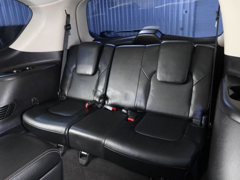 Used 2015 INFINITI QX80 Luxe w/ 22" Wheel Package image 17