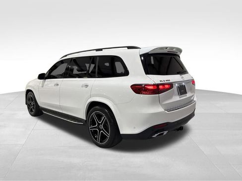 Used 2024 Mercedes-Benz GLS 450 4MATIC image 9