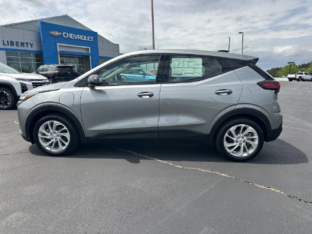 New 2027 Chevrolet Bolt LT w/ Comfort Package FWD image 8