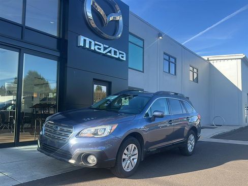Used 2016 Subaru Outback 2.5i Premium AWD/4WD image 4