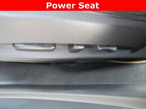 Used 2017 Chevrolet Equinox LT w/ Convenience Package image 20