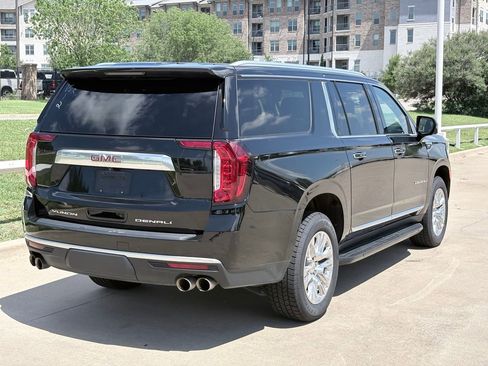 Used 2024 GMC Yukon XL Denali AWD/4WD image 4