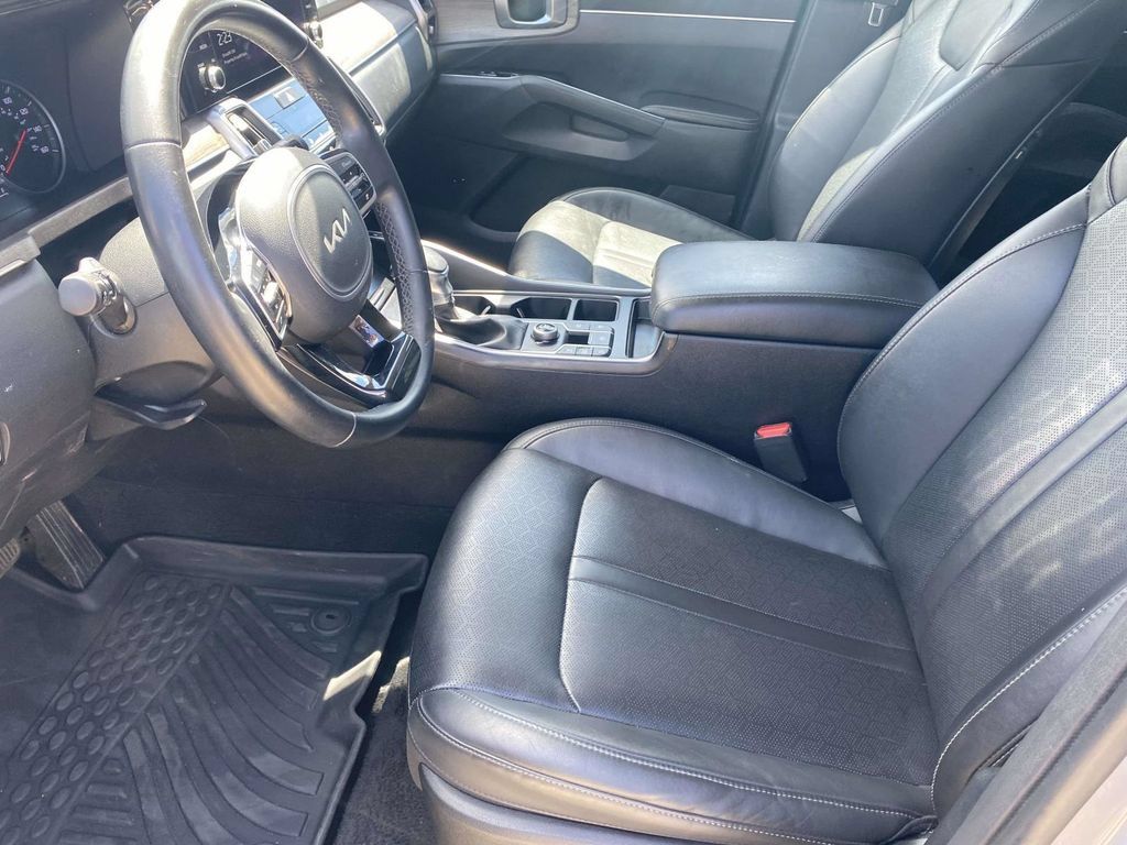 Used 2023 Kia Sorento EX FWD image 17
