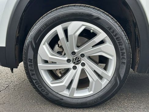 Used 2023 Volkswagen Atlas SE image 14