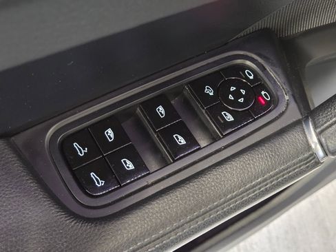 Certified 2020 Porsche Cayenne AWD/4WD image 15
