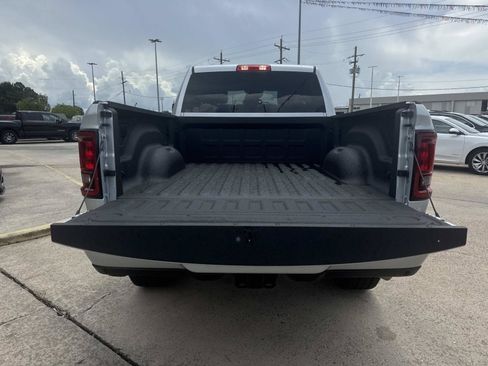 Used 2026 RAM 2500 Big Horn AWD/4WD image 8