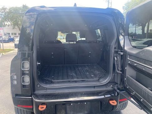 Used 2022 Land Rover Defender 110 X AWD/4WD image 12
