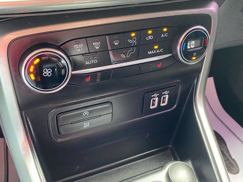 Used 2018 Ford EcoSport SE FWD image 8