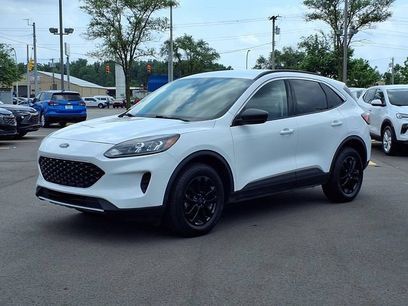Used 2022 Ford Escape SE w/ Convenience Package