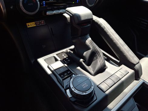 Used 2025 Toyota 4Runner TRD Sport Premium AWD/4WD image 15