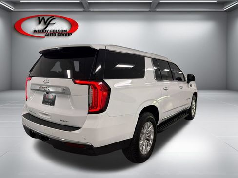 Used 2023 GMC Yukon XL SLT w/ SLT Premium Package RWD image 6