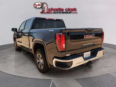 Used 2025 GMC Sierra 1500 SLT AWD/4WD image 3