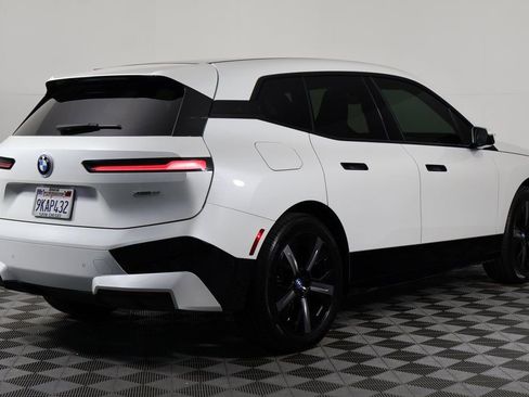 Used 2024 BMW iX xDrive50 w/ Sport Package image 4