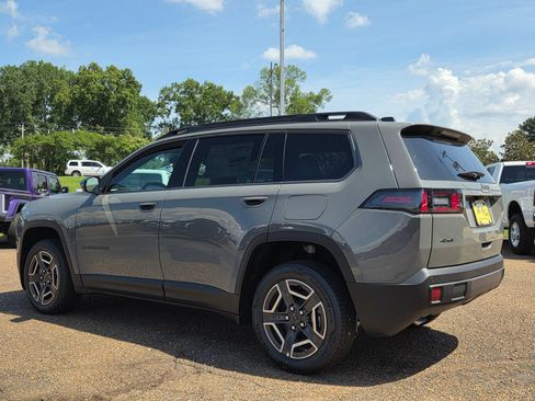 New 2026 Jeep Cherokee Laredo AWD/4WD image 4