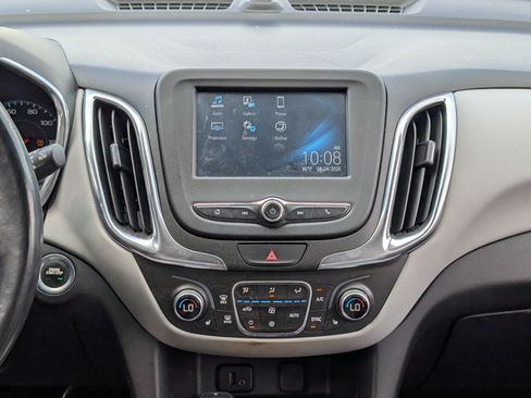 Used 2018 Chevrolet Equinox LT FWD image 26
