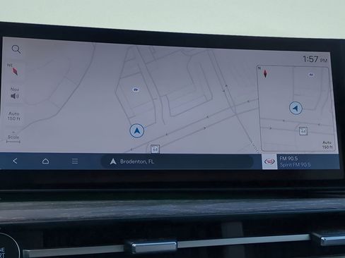 Used 2025 Hyundai Santa Fe Calligraphy image 23