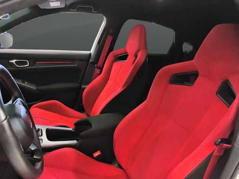 Used 2024 Honda Civic Type R image 15
