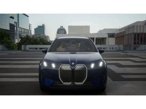 New 2026 BMW iX xDrive45 image 3
