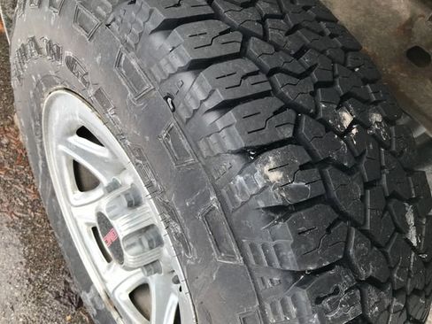 Used 2015 GMC Sierra 1500 4x4 Regular Cab w/ Sierra Convenience Package image 12