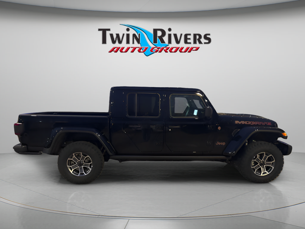 Used 2026 Jeep Gladiator Mojave AWD/4WD image 5