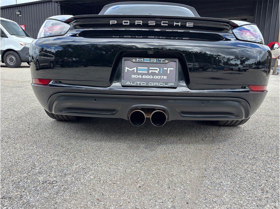 Used 2017 Porsche 718 Boxster S RWD image 15