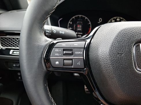 Used 2023 Honda Civic Sport image 21
