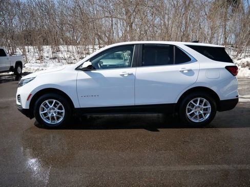 Used 2024 Chevrolet Equinox LT image 4