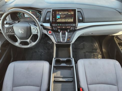 Used 2018 Honda Odyssey EX image 24