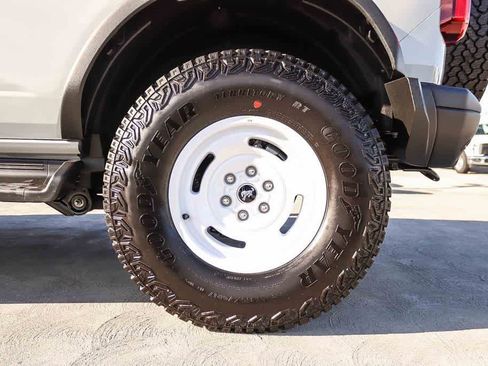 New 2026 Ford Bronco Heritage Edition AWD/4WD image 10