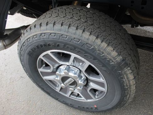 Used 2025 Ford F250 Lariat w/ FX4 Off-Road Package AWD/4WD image 72